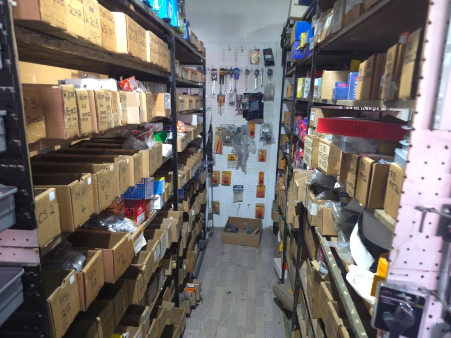 To Let Commercial Property for Rent in Oudtshoorn Central Western Cape